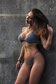 Home and hotel service call girl available 